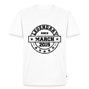 Légendaire depuis mars 2019 - Anniversaire - T-shirt Premium bio Homme - blanc - Devant - Nico (187cm)
