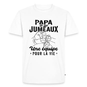 Papa Et Les Jumeaux Une équipe Pour La Vie - T-shirt Premium bio Homme - blanc - Devant - Nico (187cm)
