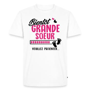 Bientôt Grande soeur veuillez patienter - T-shirt Premium bio Homme - blanc - Devant - Nico (187cm)