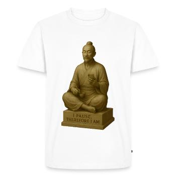 Moine méditatif à l’aide d’un smartphone - T-shirt Premium bio Homme - blanc - Devant - Nico (187cm)