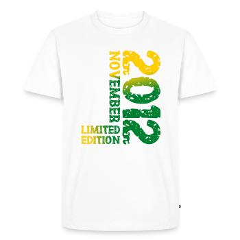 2012 Novembre Édition Limitée 11e Anniversaire Décoration - T-shirt Premium bio Homme - blanc - Devant - Nico (187cm)