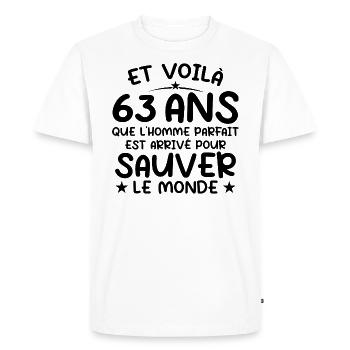 63 ans Cadeau anniversaire 63 ans Homme - T-shirt Premium bio Homme - blanc - Devant - Nico (187cm)