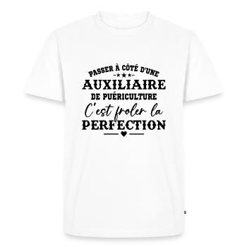 Auxiliaire de puériculture Puéricultrice Métier - T-shirt Premium bio Homme - blanc - Devant - Nico (187cm)
