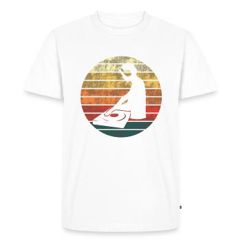 Sunset Decks - cadeau pour le DJ au coucher du soleil - T-shirt Premium bio Homme - blanc - Devant - Nico (187cm)