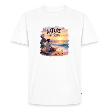 Nature is my Therapy - Holidays by the sea - Men's Premium Organic T-Shirt - white - Front - Nico (187cm)