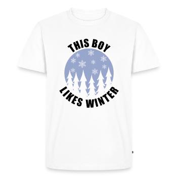 Un garçon aime les journées d'hiver douillettes, - T-shirt Premium bio Homme - blanc - Devant - Nico (187cm)