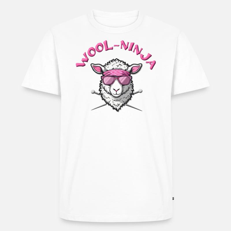 Wool-Ninja - cooles Schaf mit Stricknadeln - Männer Premium Bio T-Shirt - Weiß
