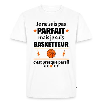 Pas parfait mais basketteur, fête des pères, noël - T-shirt Premium bio Homme - blanc - Devant - Nico (187cm)