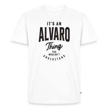C’est un truc d’Alvaro - Nom Alvaro - T-shirt Premium bio Homme - blanc - Devant - Nico (187cm)