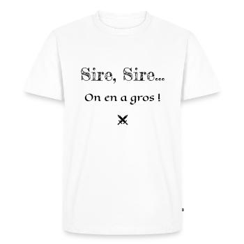 On en a gros ! Kaameløtt - Citation Perceval - T-shirt Premium bio Homme - blanc - Devant - Nico (187cm)