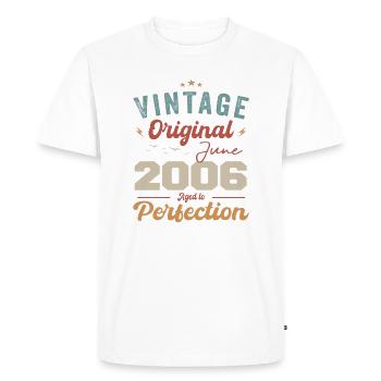 Juin 2006 Vieilli à la perfection Millésime juin 2006 - T-shirt Premium bio Homme - blanc - Devant - Nico (187cm)