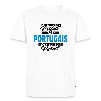 Pas parfait mais Portugais - T-shirt Premium bio Homme - blanc - Devant - Nico (187cm)