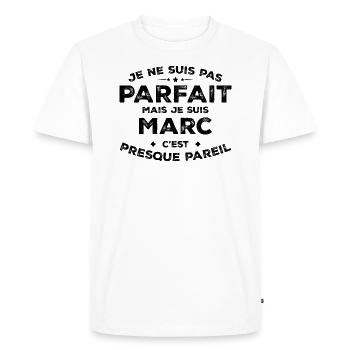 Marc Un Prénom, Une Attitude L’Humour Marc - T-shirt Premium bio Homme - blanc - Devant - Nico (187cm)
