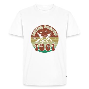 63e anniversaire Légende vivante depuis VIN 1961 - T-shirt Premium bio Homme - blanc - Devant - Nico (187cm)