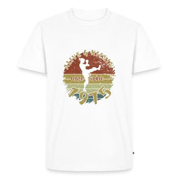 50. Geburtstag Vivant et en plein coup de pied depuis 04/1975 - T-shirt Premium bio Homme - blanc - Devant - Nico (187cm)