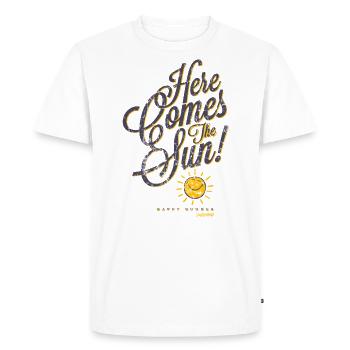 SmileyWorld Here Comes The Smiling Sun! - Men's Premium Organic T-Shirt - white - Front - Nico (187cm)