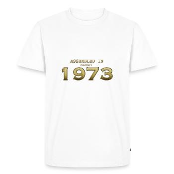 Assemblé en mars 1973 - T-shirt Premium bio Homme - blanc - Devant - Nico (187cm)