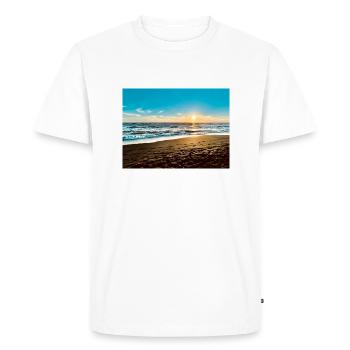 Sunset Sea - Men's Premium Organic T-Shirt - white - Front - Nico (187cm)