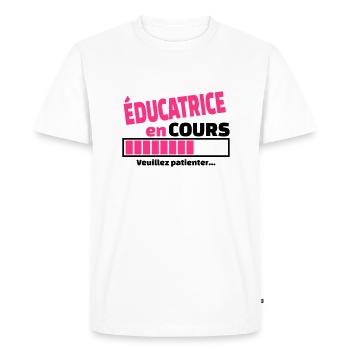 éducatrice en cours - T-shirt Premium bio Homme - blanc - Devant - Nico (187cm)