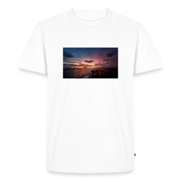 Beau coucher de soleil en pleine mer - T-shirt Premium bio Homme - blanc - Devant - Nico (187cm)