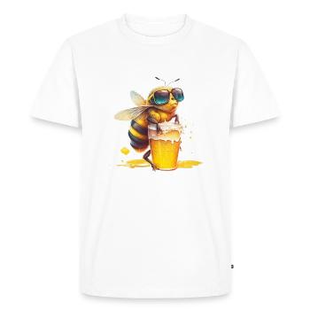 Cool bee enjoys her beer - Men's Premium Organic T-Shirt - white - Front - Nico (187cm)