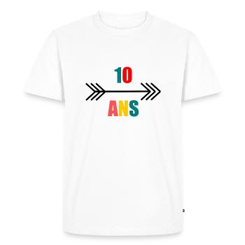 10 ANS. 10e ANNIVERSAIRE. ANNIVERSAIRE 10 ANS. 10 - T-shirt Premium bio Homme - blanc - Devant - Nico (187cm)