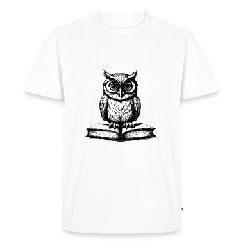 Little funny owl with glasses sitting on book - Men's Premium Organic T-Shirt - white - Front - Nico (187cm)