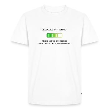 Prochaine connerie en cours de téléchargement - T-shirt Premium bio Homme - blanc - Devant - Nico (187cm)