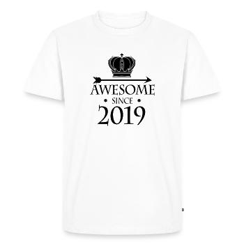 Vintage 2019 - Fantastic since 2019 - Men's Premium Organic T-Shirt - white - Front - Nico (187cm)