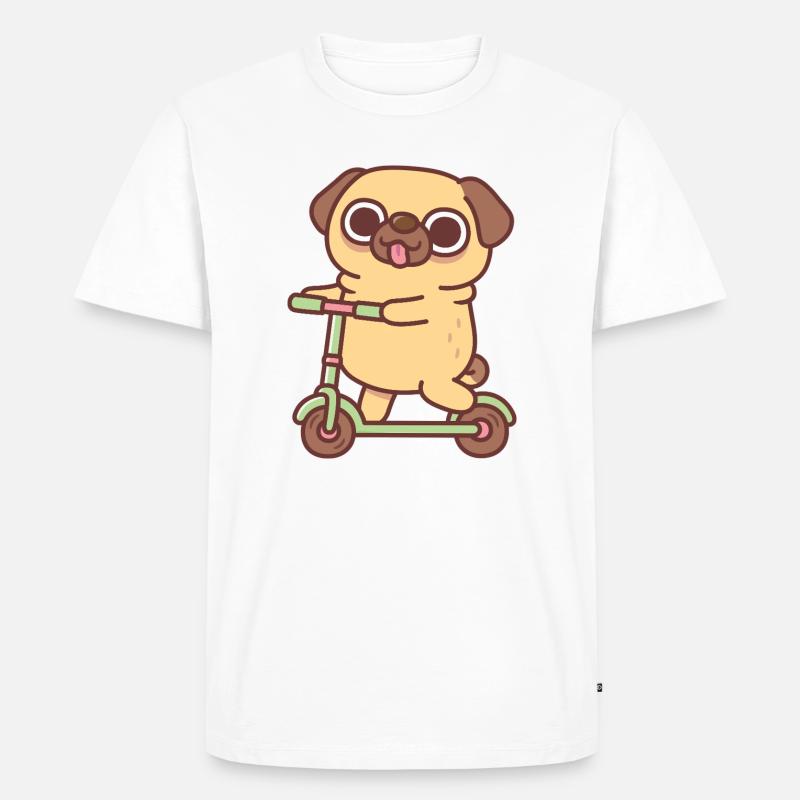 Süßer Mops spielt auf Tretroller - Männer Premium Bio T-Shirt - Weiß