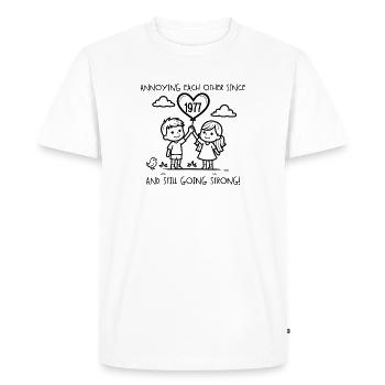 Anniversaire du harcèlement mutuel depuis 1977 - T-shirt Premium bio Homme - blanc - Devant - Nico (187cm)