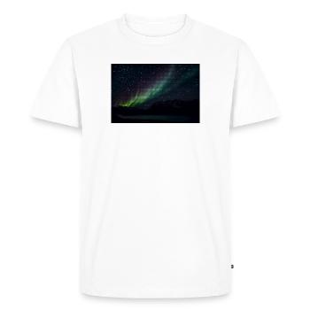 Aurores boréales au-dessus d’un lac de montagne silencieux avec motif triangulaire - T-shirt Premium bio Homme - blanc - Devant - Nico (187cm)