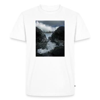 Plan orageux du pont qui relie l’île de Porth - T-shirt Premium bio Homme - blanc - Devant - Nico (187cm)