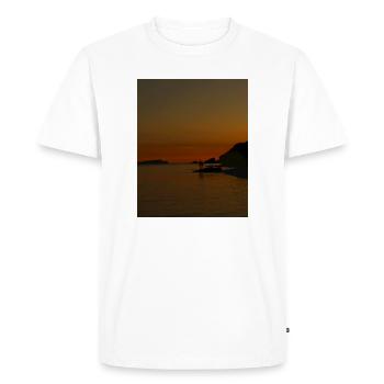 Sunset, Silhouettes - Men's Premium Organic T-Shirt - white - Front - Nico (187cm)