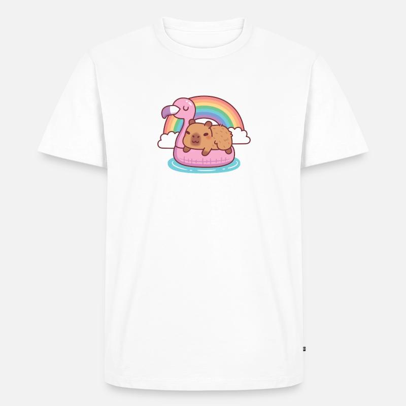 Niedliche Kapybara chillt auf Flamingo-Float-Regenbogen - Männer Premium Bio T-Shirt - Weiß