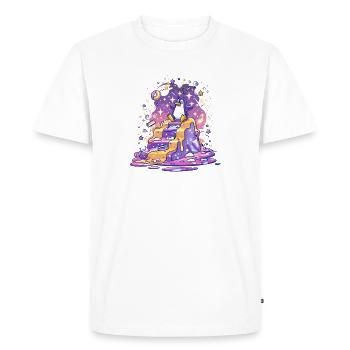 Penguin on star steps - Men's Premium Organic T-Shirt - white - Front - Nico (187cm)