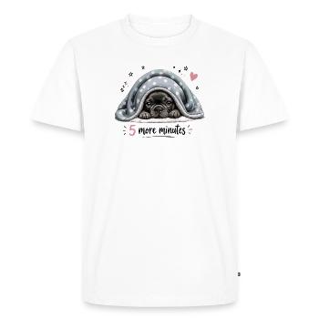 5 minutes de plus Chien fatigué qui dort sous la couverture - T-shirt Premium bio Homme - blanc - Devant - Nico (187cm)