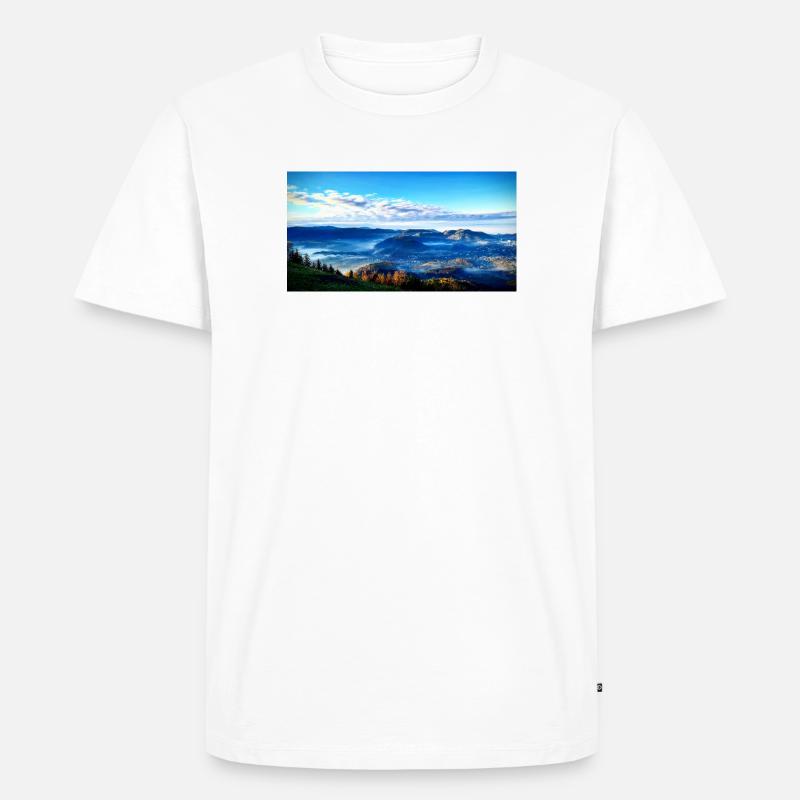 Morgennebel Berglandschaft - Männer Premium Bio T-Shirt - Weiß