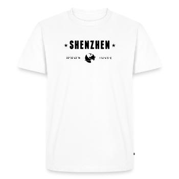 Shenzhen : Chine : Coordonnées avec la planète Terre - T-shirt Premium bio Homme - blanc - Devant - Nico (187cm)