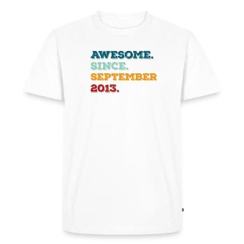 Anniversaire Septembre 2013 Né Année de naissance - T-shirt Premium bio Homme - blanc - Devant - Nico (187cm)