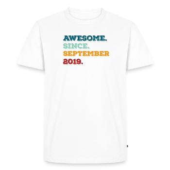 Anniversaire septembre 2019 Né Année de naissance - T-shirt Premium bio Homme - blanc - Devant - Nico (187cm)