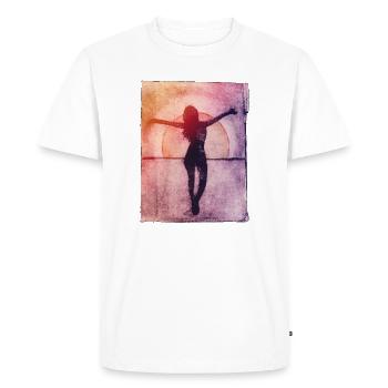 Femme au bord de la mer - Gravé à la main à imprimer - T-shirt Premium bio Homme - blanc - Devant - Nico (187cm)