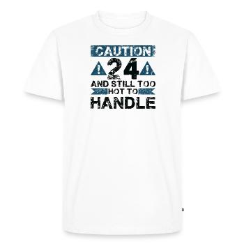 24 Too Hot to Act - 24e anniversaire - T-shirt Premium bio Homme - blanc - Devant - Nico (187cm)