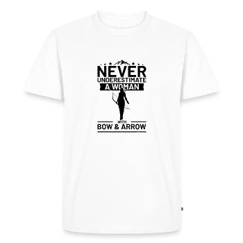 Never underestimate a woman with bow and arrow Bog - Men's Premium Organic T-Shirt - white - Front - Nico (187cm)