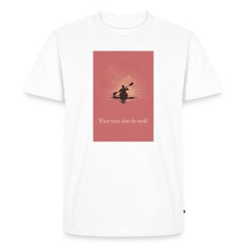 Affiche de canoë là où l’eau ralentit le monde - T-shirt Premium bio Homme - blanc - Devant - Nico (187cm)