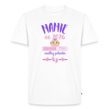 Mamie en 2026 Veuillez Patienter - T-shirt Premium bio Homme - blanc - Devant - Nico (187cm)