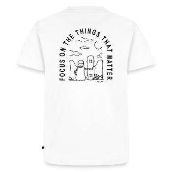 Skate Focus - Men's Premium Organic T-Shirt - white - Back - Nico (187cm)