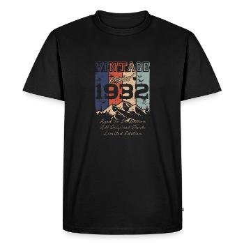 Legendary 1932 vintage - Men's Premium Organic T-Shirt - black - Front - Nico (187cm)