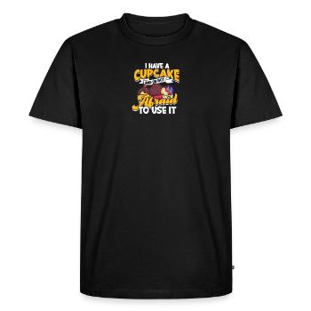 I have a cupcake and I'm not afraid to use it - - Men's Premium Organic T-Shirt - black - Front - Nico (187cm)