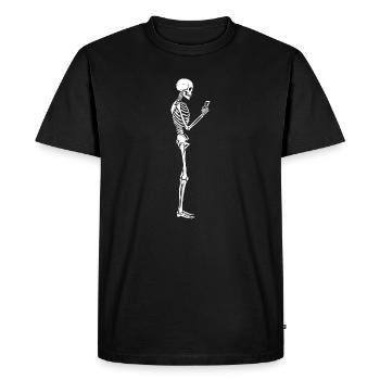 Funny Skeleton with smartphone texting  - Men's Premium Organic T-Shirt - black - Front - Nico (187cm)